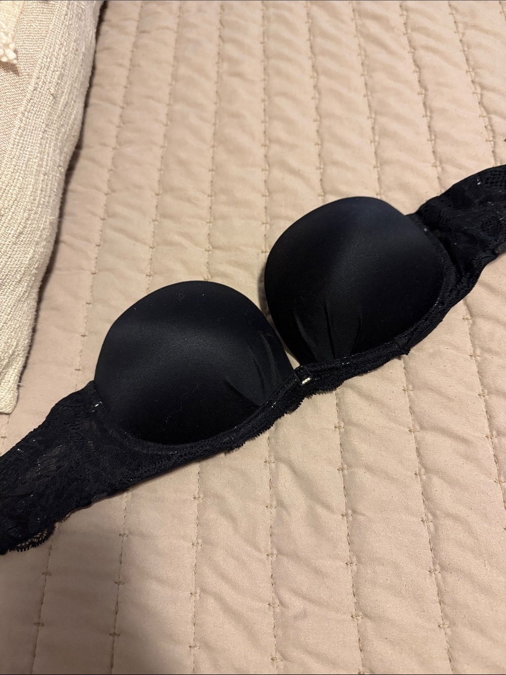 Victoria's Secret Black Strapless Lace Push-Up Bra